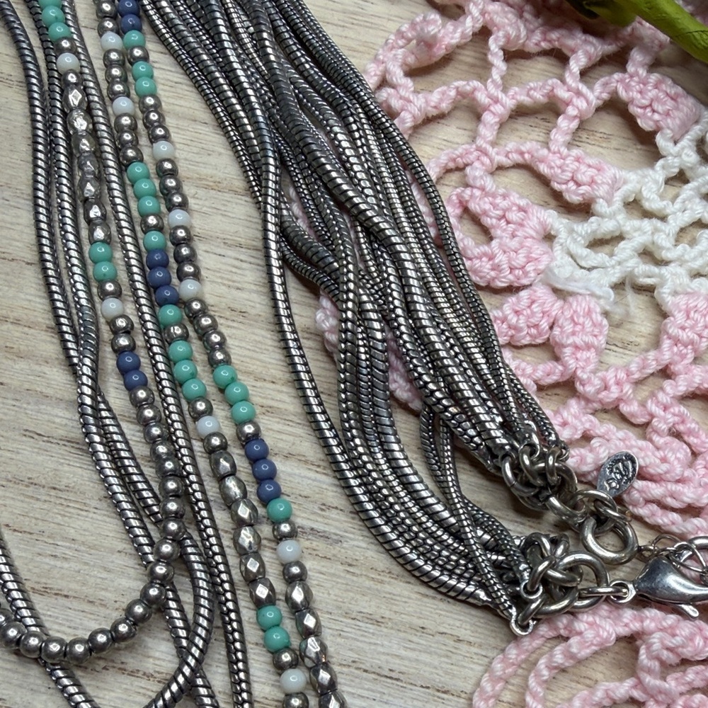 Premier Designs Silver and Blue Necklace with Pendant - Picture 3 of 6